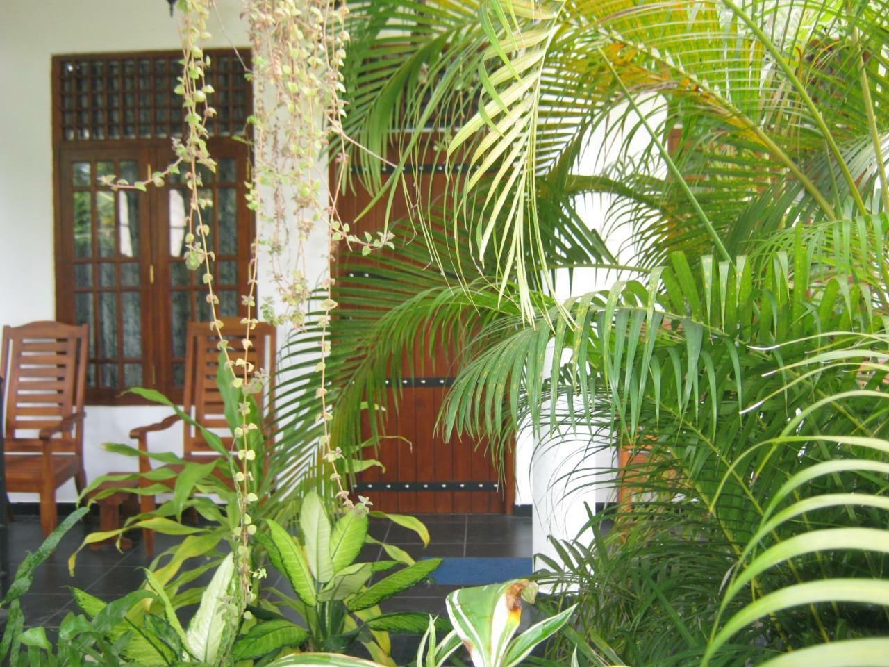 Golden Pearl Safari Villa Udawalawe Exterior photo
